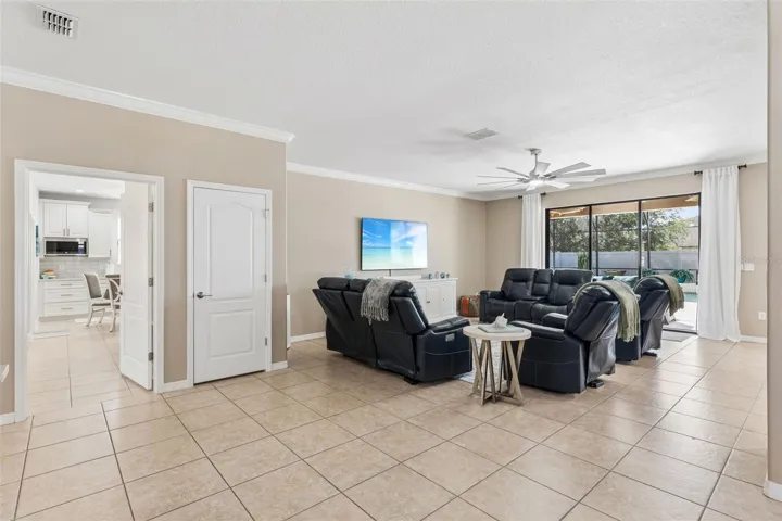 Living Room (1)