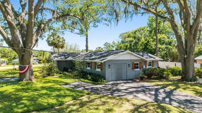 2nd Driveway