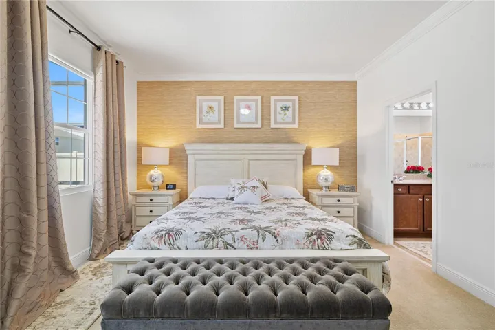 Master Bedroom (Pool View)