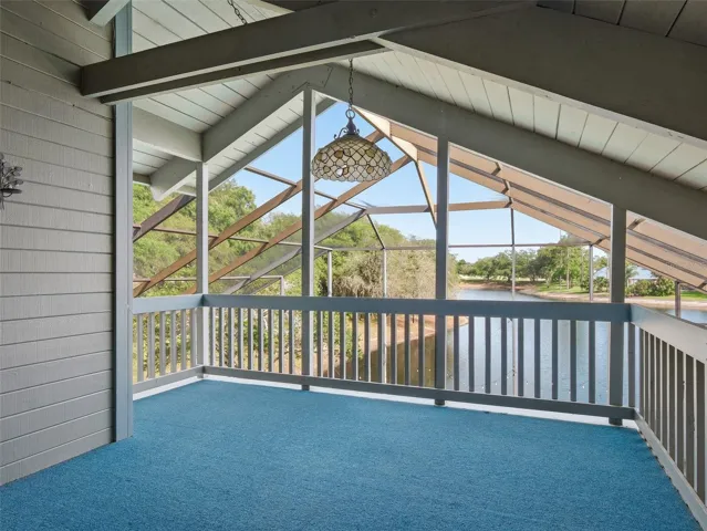 Upper Balcony - Lake View