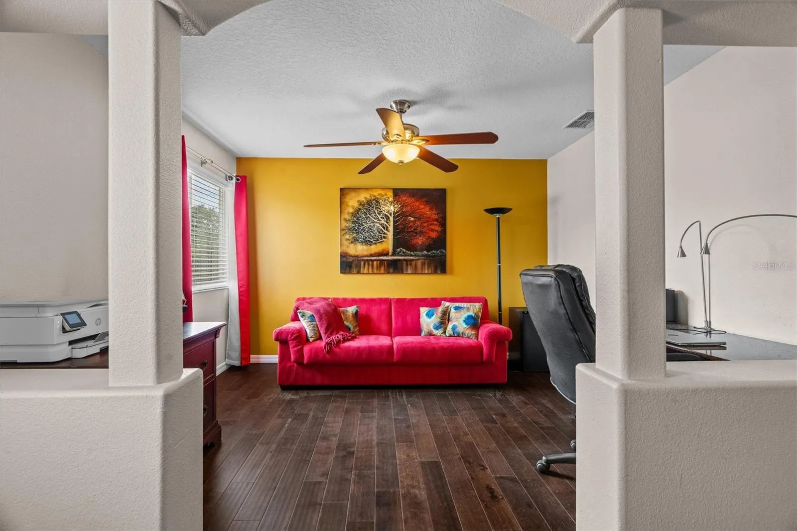 SITTING ROOM IN PRIMARY