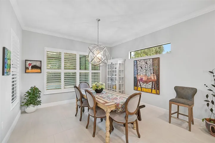 Dining room i