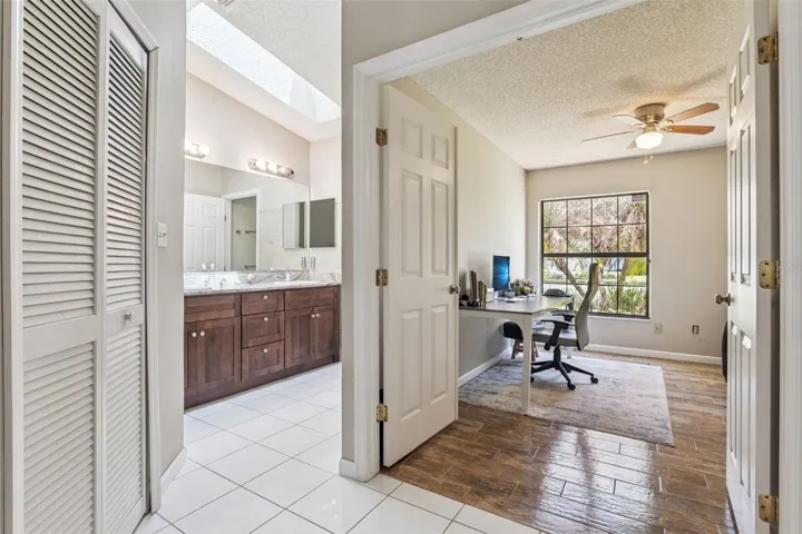 Primary Bath / Bonus Room