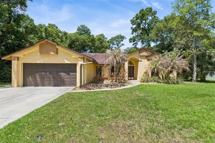 1462 Deer Lake Circle!