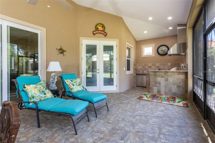 Covered lanai with tile flooring