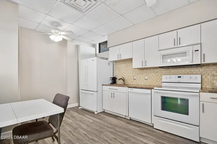 Social Room Kitchen