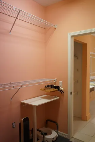 walk in closet