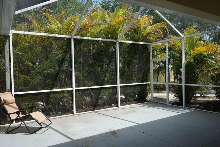 nice big space to enjoy the outdoors