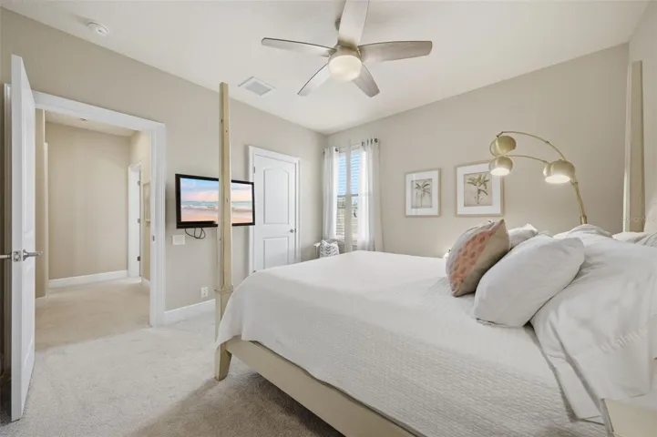 Second floor guest room 3.
