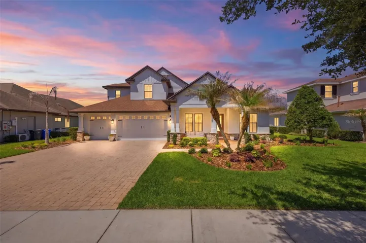 Gorgeous curb appeal.