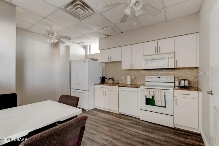 Social Room Kitchen