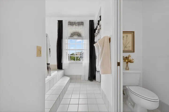 Primary ensuite water closet