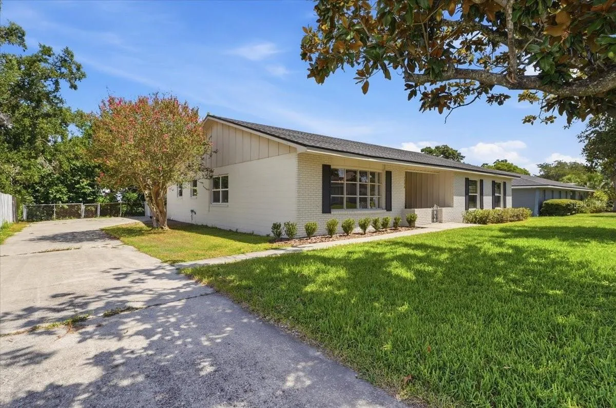 1308 Glenford Ln, Lakeland, Florida 33813 — photo 4