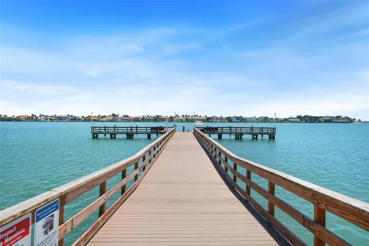 Community Dock - Boat Slips Available