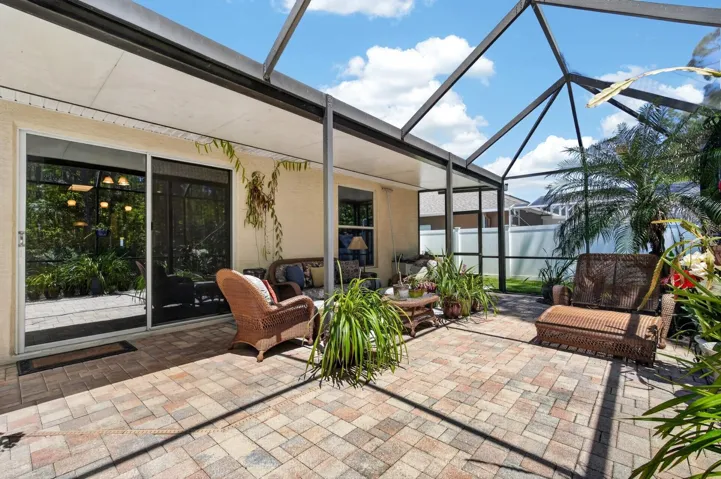 Screened in area