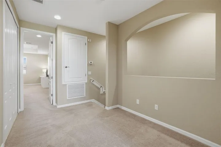 Upstairs Loft - the other side