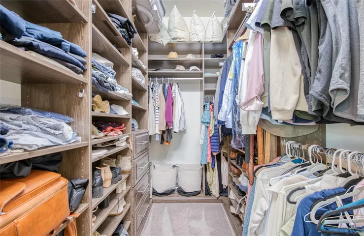 Master Closet. 1