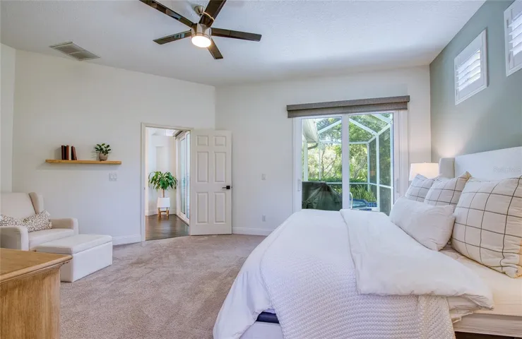 Master bedroom. 4