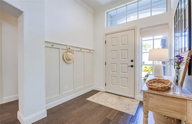 Foyer. 1