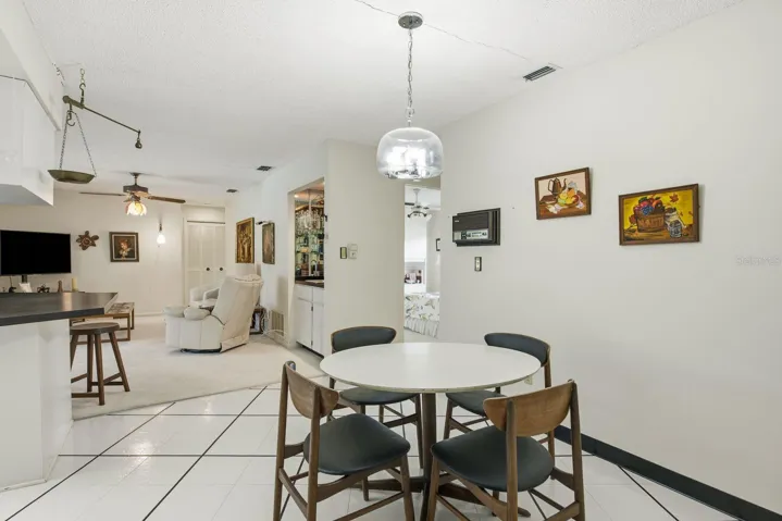 Eat in Kitchen