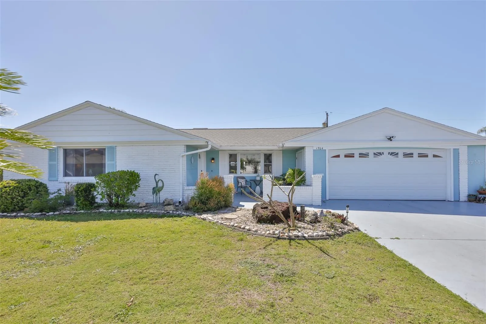 Exterior Front, 2-Tone Exterior Color Scheme-Pleasant Beachy Vibe