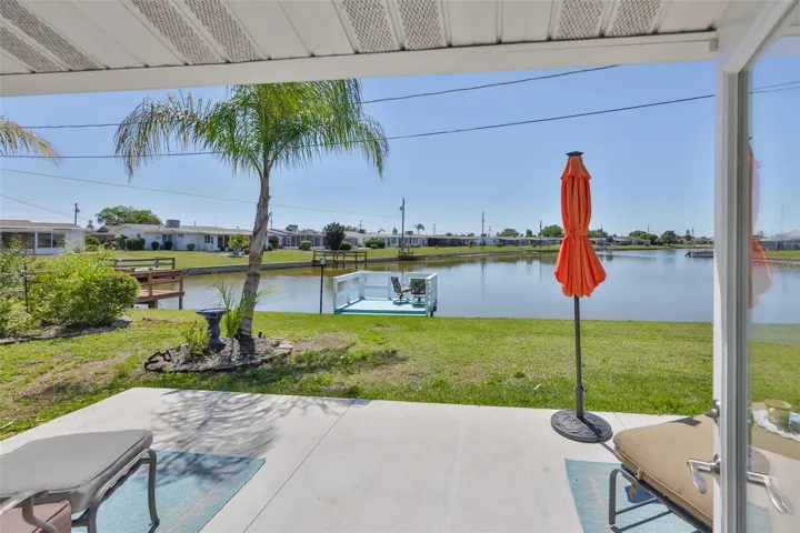 Lovely South Lake, Private Dock, Boatable, Maintenance Free, Sewer Pipes Lined, Lawn Irrigation Comes From the Lake