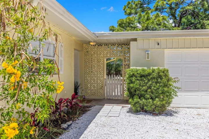 Main House- Left DoorGuest House- Right Door