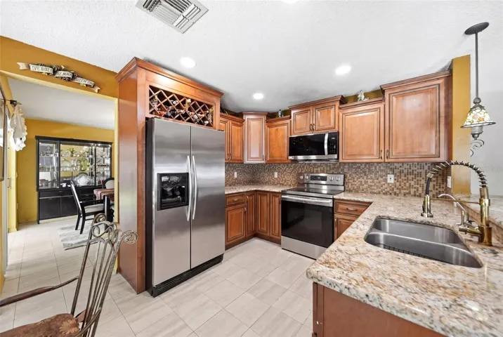 Fully Upgraded Kitchen