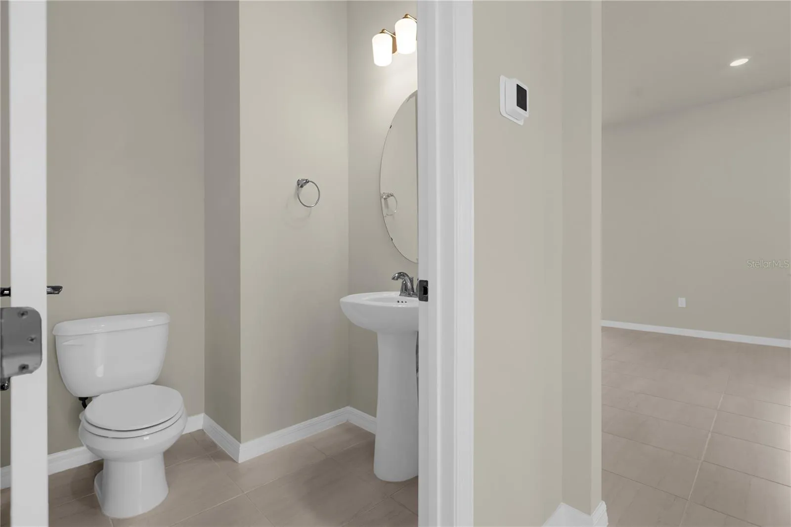 Guest Bath on 1st