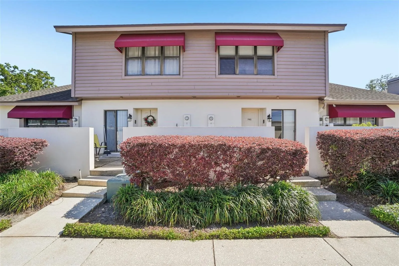 WELCOME TO 745 OAK PARK PLACE!