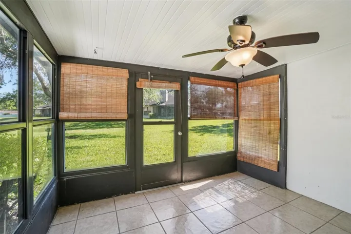 COVERED BACK LANAI