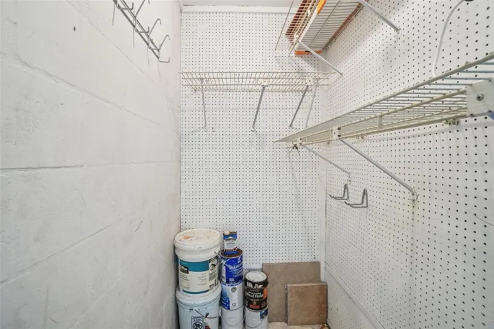 BACK LANAI STORAGE ROOM