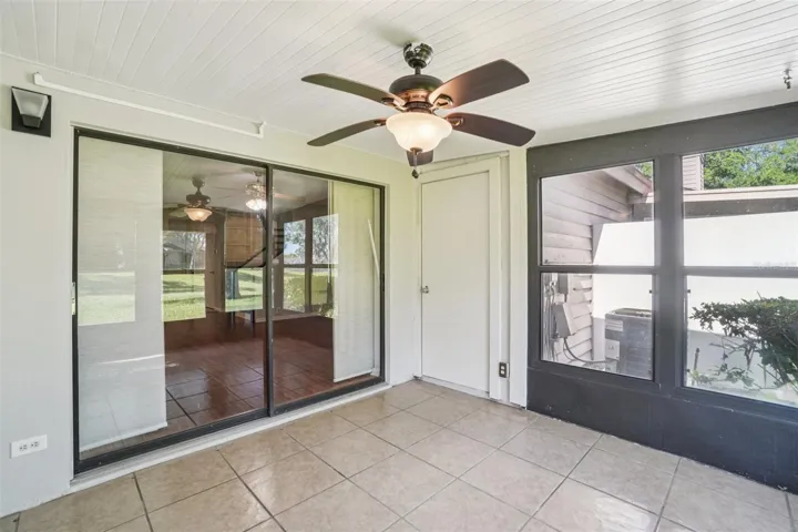 COVERED BACK LANAI