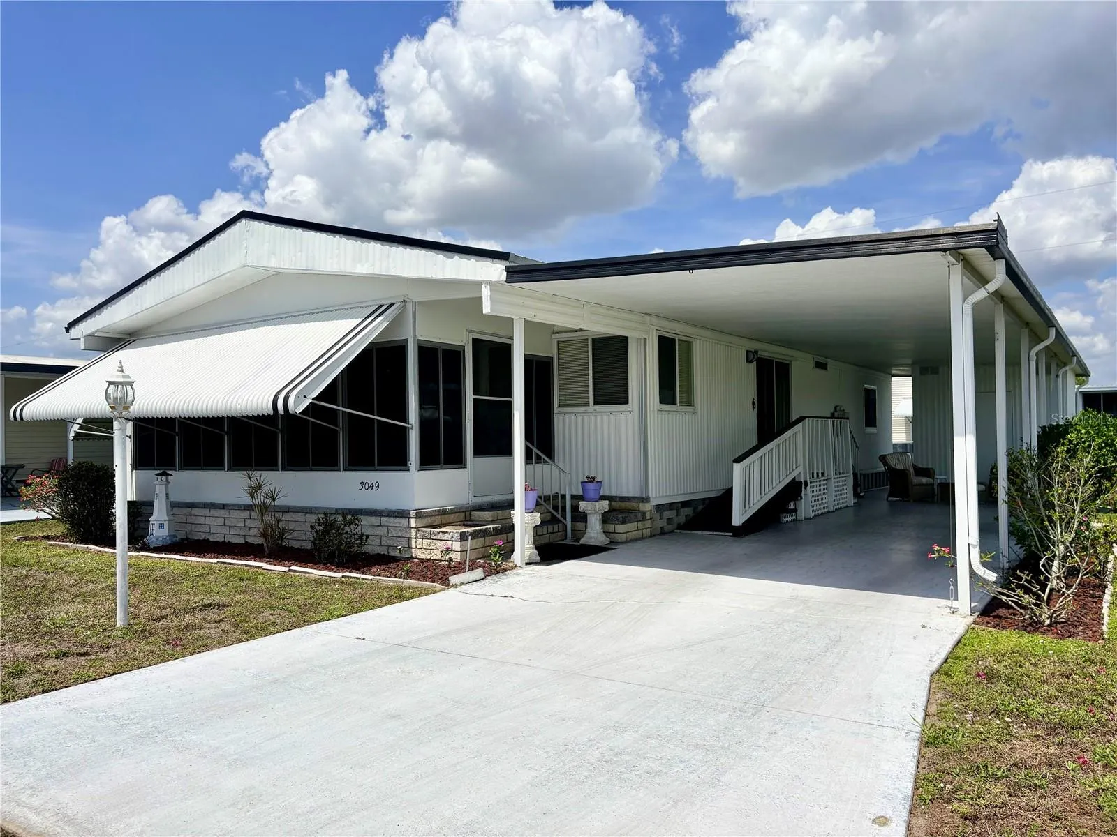 Front with carport