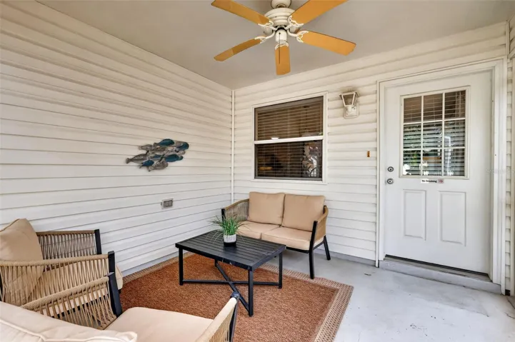 Front Screened Lanai