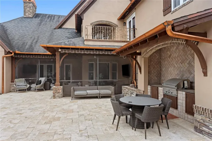 Outdoor kitchen