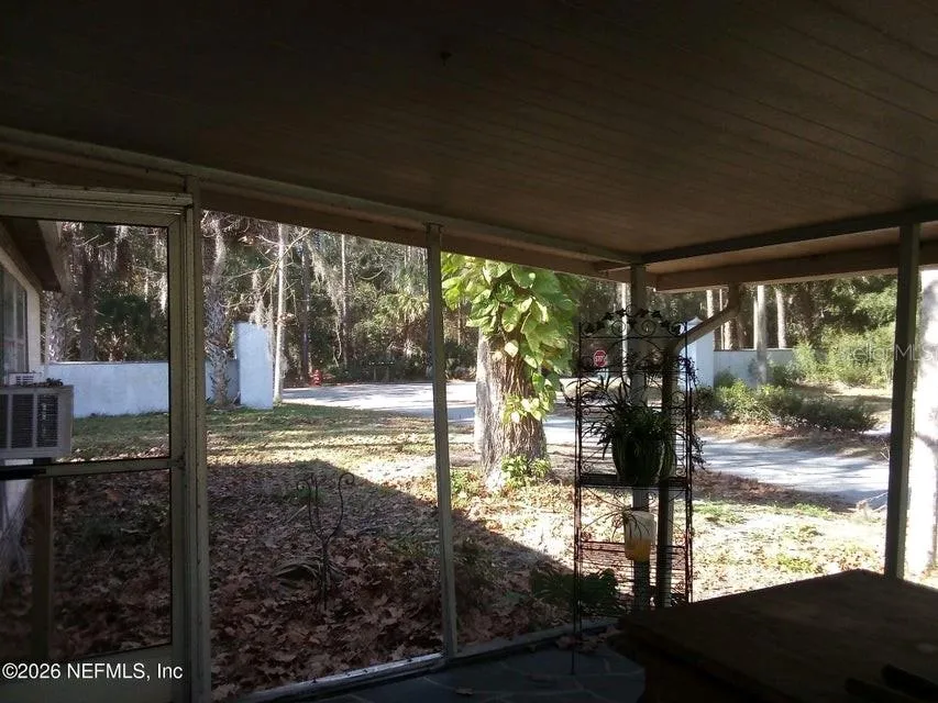 Screened in porch