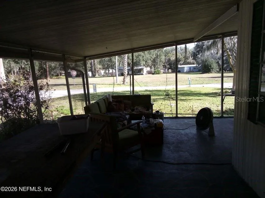 Screened in porch
