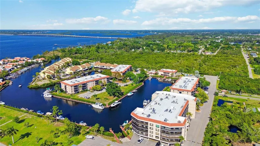 Emerald Pointe