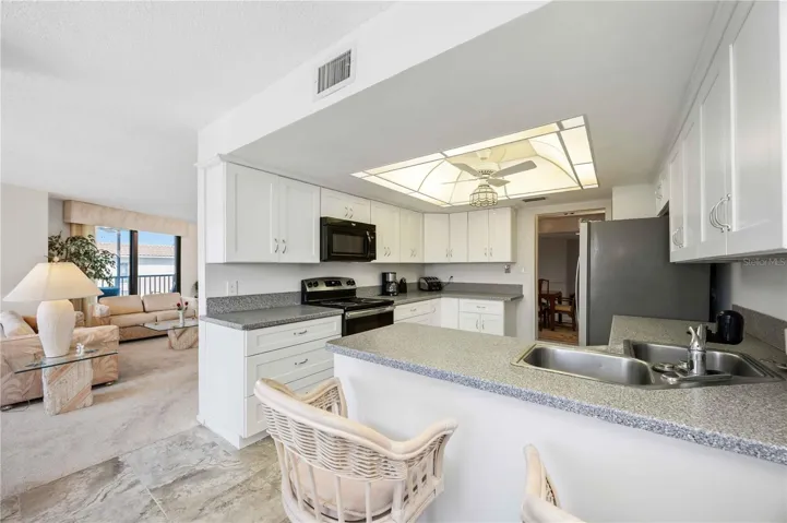 Kitchen Bar