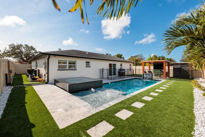 Exterior Back/Pool