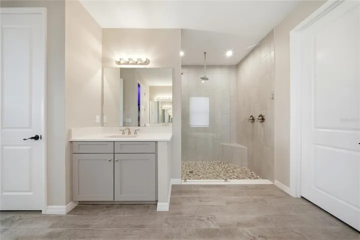 PRIMARY ENSUITE WITH RAIN SHOWER HEAD