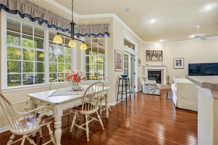 Breakfast Nook