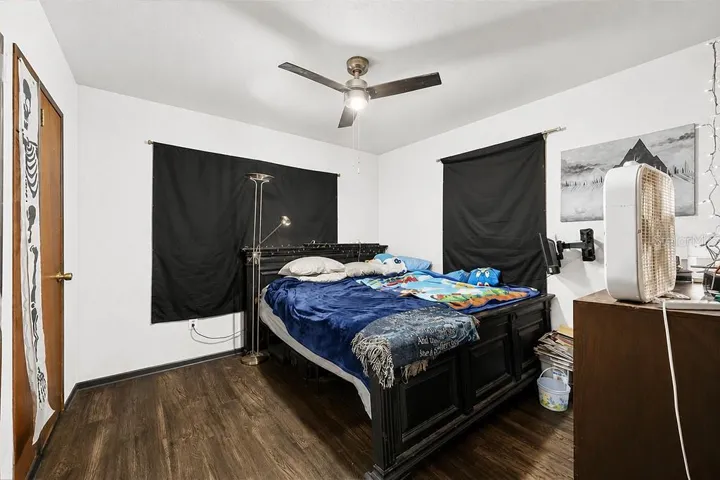 AI generated photo of bedroom with white paint