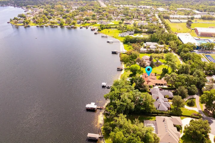 4.08 Acres in desirable Seminole County (1+ acre for residence and entrance)