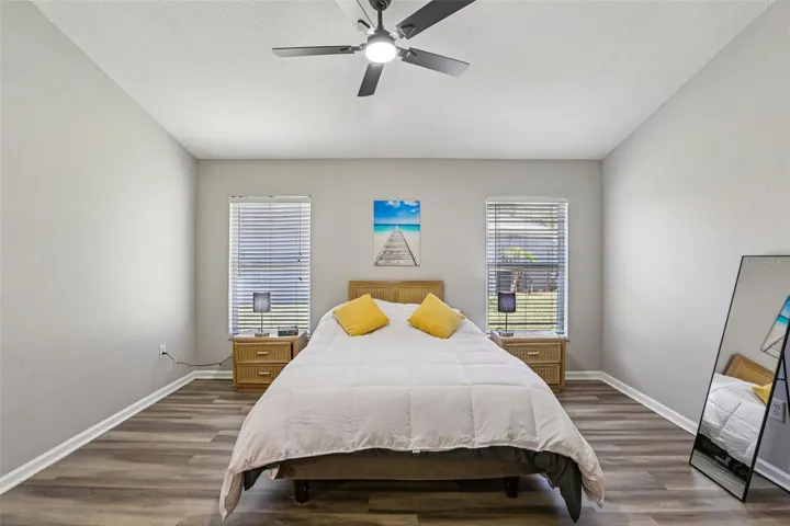 Spacious primary bedroom 12'7