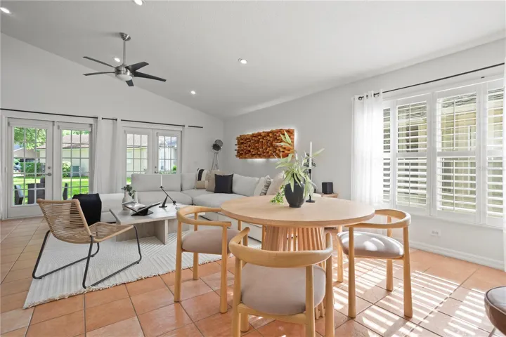 Eat In Area | Family Room