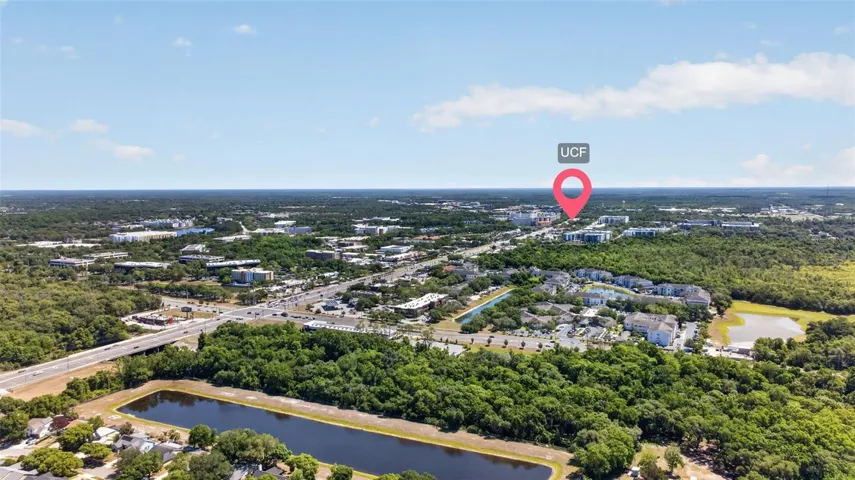 Minutes to UCF, Research Park and 417/408 access ramp