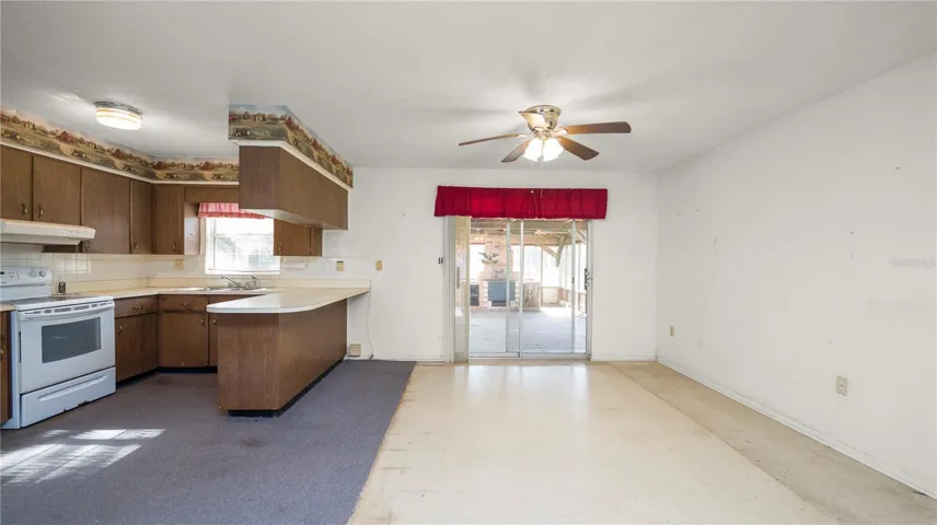 Kitchen/Dining room