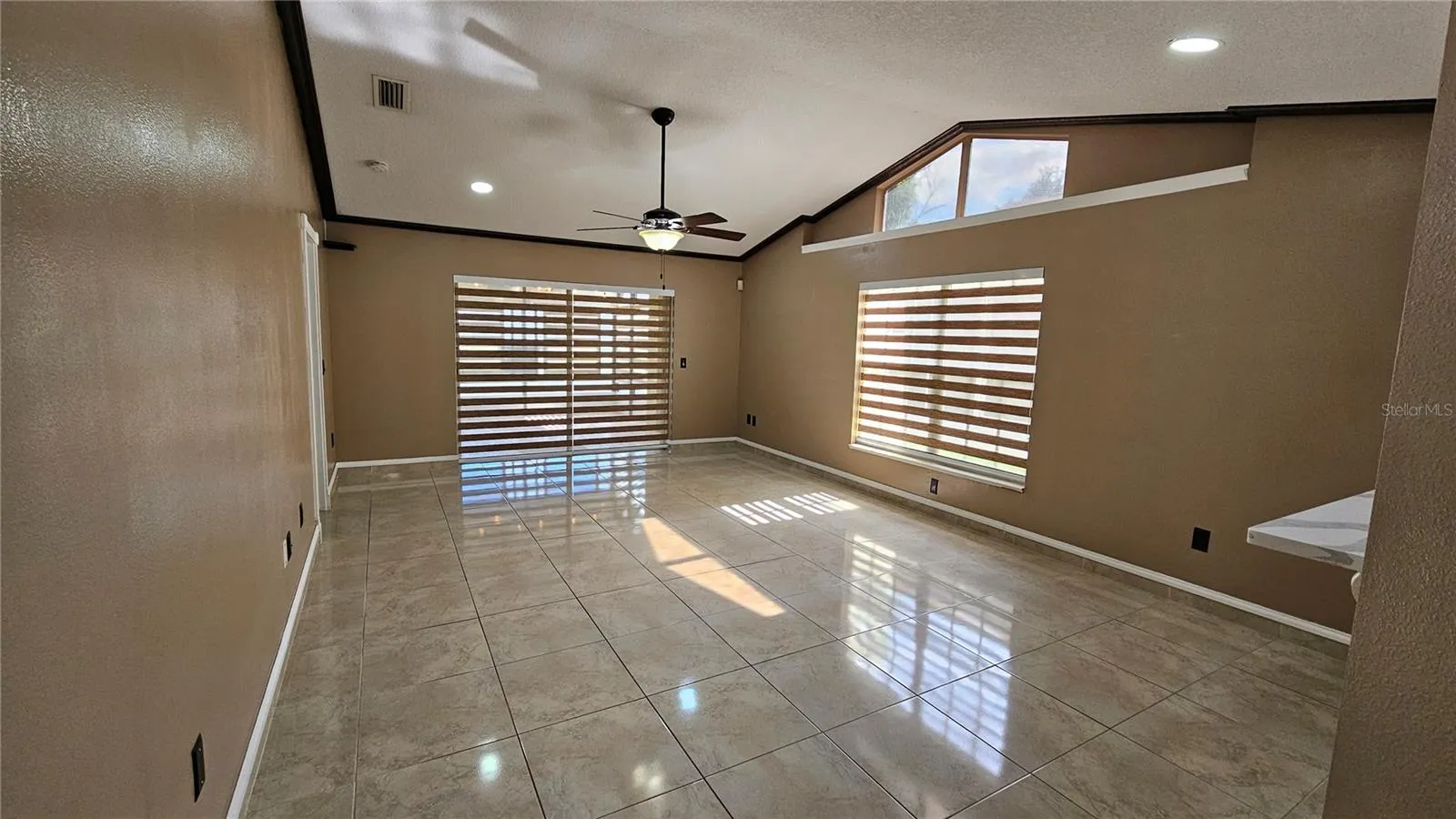 Living/Dining Area